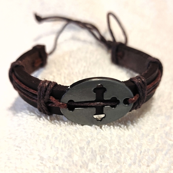 Men's Cross Bracelet OS - Picture 4 of 7